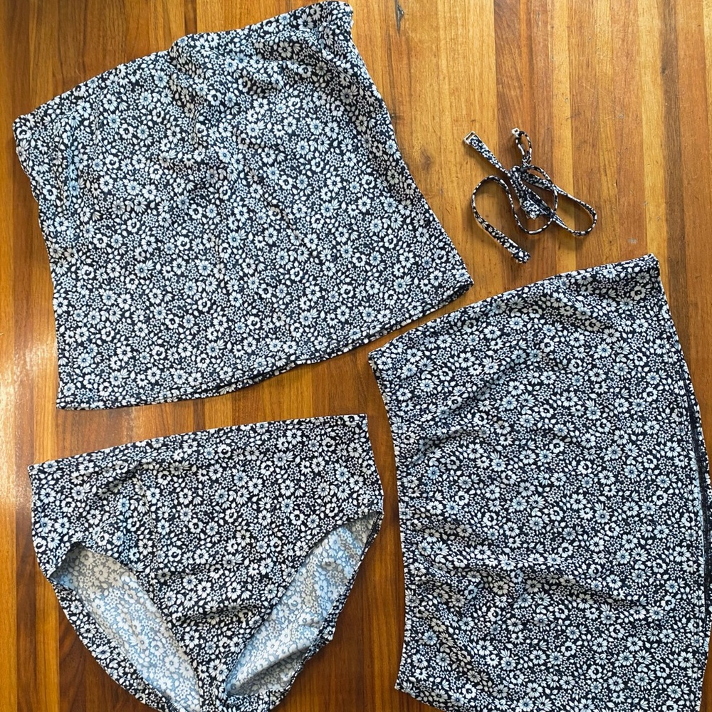 Lands' End Size 14 Swim Set Three Piece Women's Swimsuit Blue White Swim Skirt